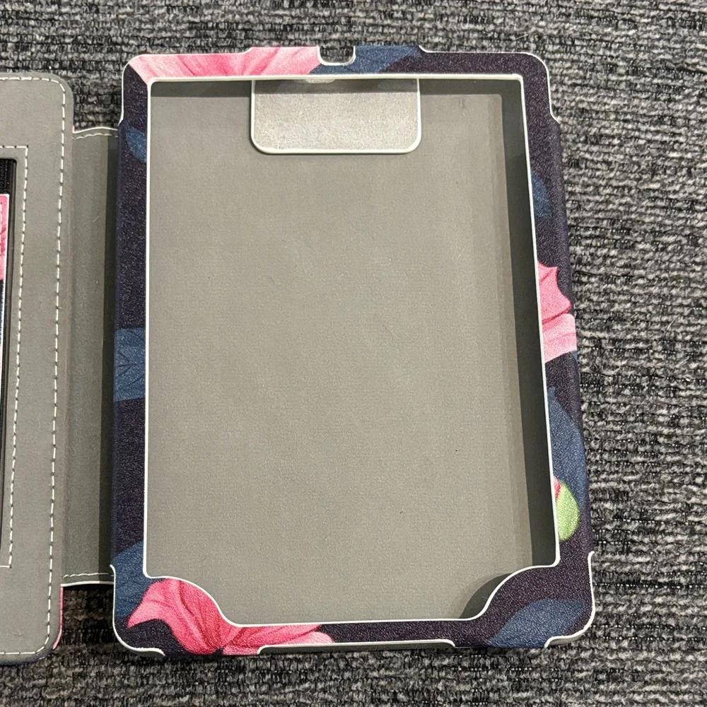 Floral Kindle Paperwhite Cover - Pink and Black